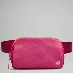lulu lemon Everywhere Belt Bag
